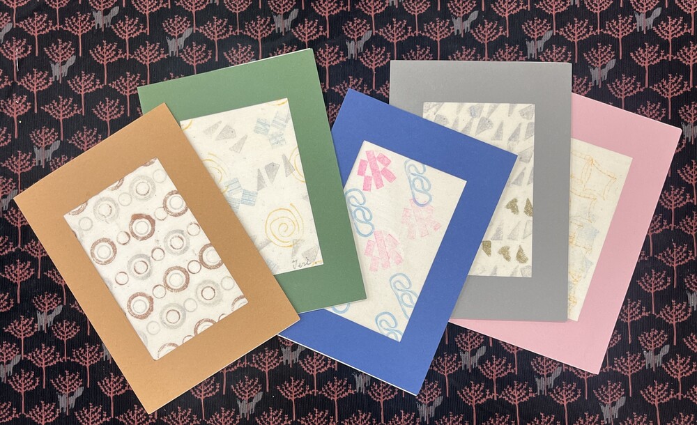 スタンプぽんぽん♡テキスタイルでカードをつくろう」 | 世田谷美術館