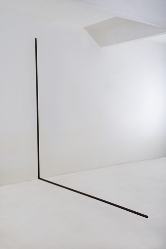 田中信太郎　《偏光》　1999年　田中信太郎アトリエ　撮影：吉山裕次郎