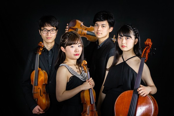 (左から)山本一輝/ヴィオラ、三澤響果/ヴァイオリン、菊野凛太郎/ヴァイオリン、築地杏里/チェロ
