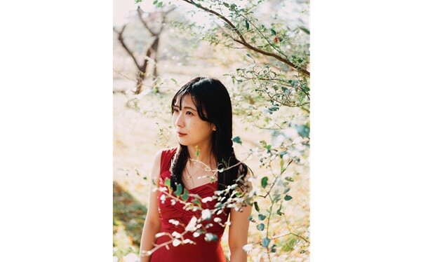 栗田桃子　Momoko Kurita／ピアノ　撮影：大橋絵梨花