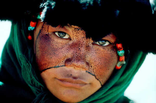 Kazuyoshi Nomachi, Girl on Mt. Kailash Pilgrimage, Western Tibet, 1990, © Kazuyoshi Nomachi