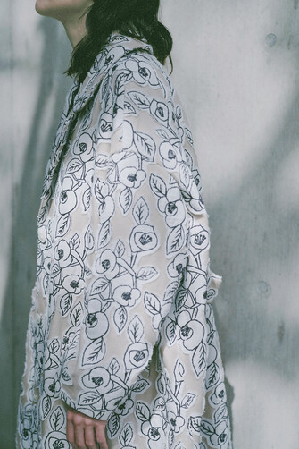 “swing camellia” 2022-23→a/w Photo : Hua Wang